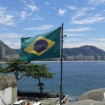 Copacabana Uma Quadra Da Praia Ріо-де-Жанейро Екстер'єр фото