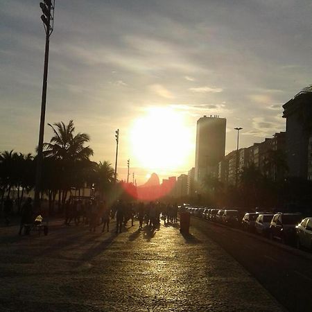 Copacabana Uma Quadra Da Praia Ріо-де-Жанейро Екстер'єр фото