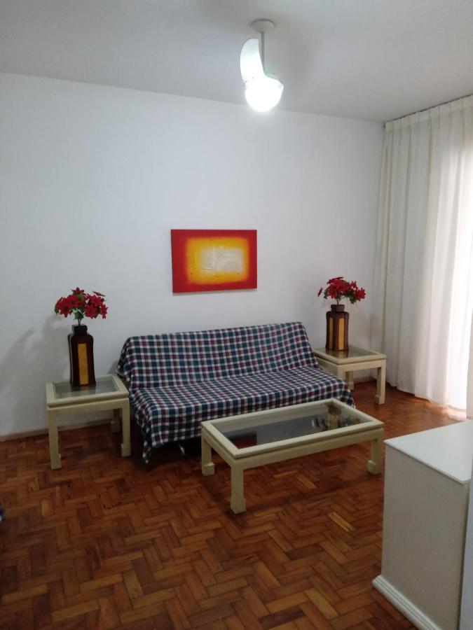Copacabana Uma Quadra Da Praia Ріо-де-Жанейро Екстер'єр фото