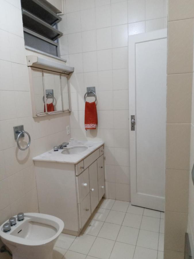 Copacabana Uma Quadra Da Praia Ріо-де-Жанейро Екстер'єр фото