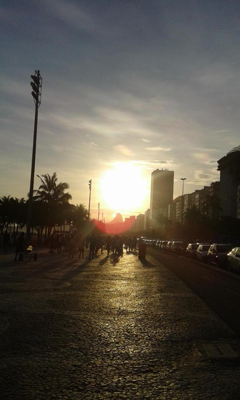 Copacabana Uma Quadra Da Praia Ріо-де-Жанейро Екстер'єр фото